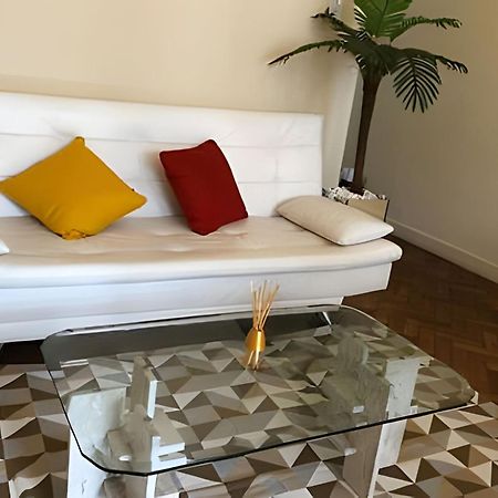 Apartamento Em Copacabana Com Vista Lateral Do Mar Rio de Janeiro Eksteriør billede