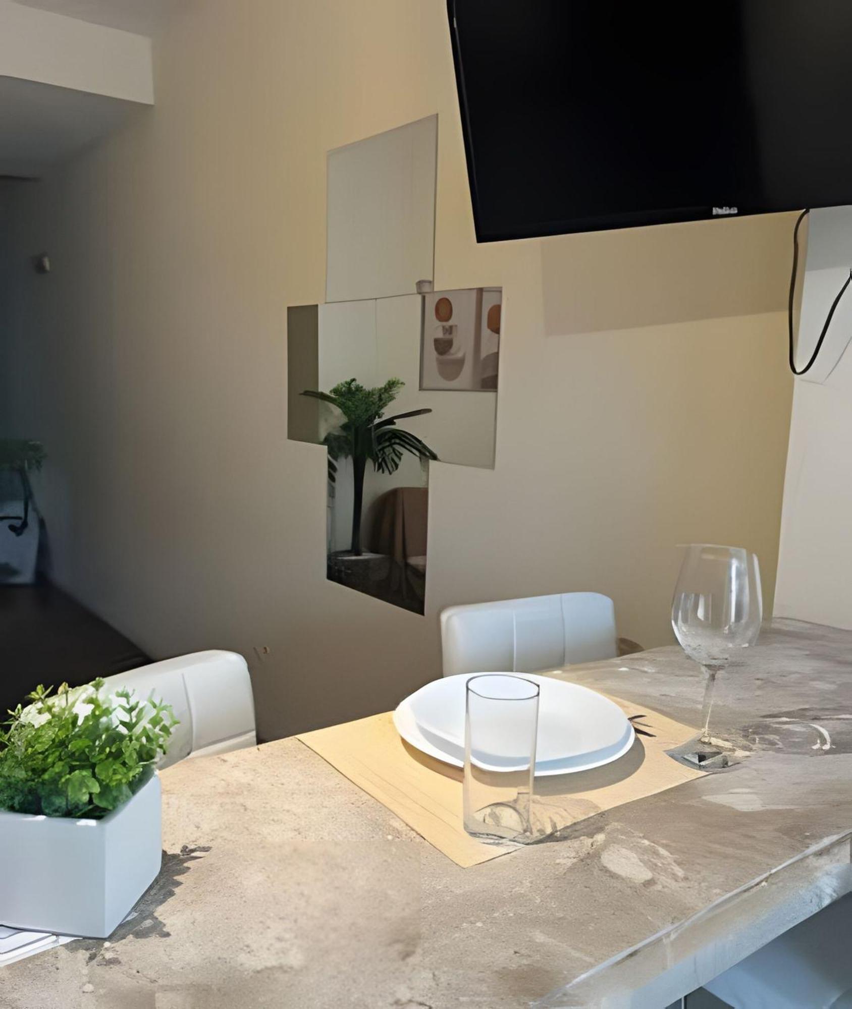 Apartamento Em Copacabana Com Vista Lateral Do Mar Rio de Janeiro Eksteriør billede